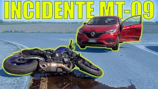 SI SCHIANTA DAVANTI AL CAPANNONE