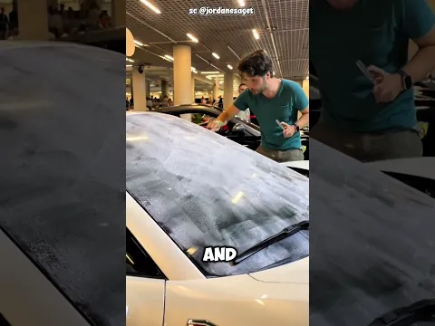 Semua Panik Saat Dia Mencoret Ferrari Ini