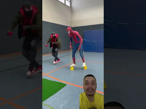 HOMEM ARANHA FALSO 😤 #spiderman #marvel #parkour #acrobatics #funny #comedy