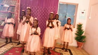 نشيد حلم استعراض فراشات فرقة زمرد الفرح الاستعراضية 