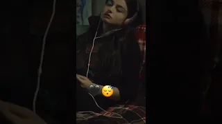 أشعر وكأن العالم كله متكى علي قلبي وهذا اسوء ما شعرت به اشتراك الايك 