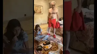 مقطع متداول لـ الامير الوليد بن طلال مع حفيداته 