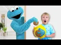 Download Lagu Amelia and Arthur catch the Cookie Monster stealing Cookies.