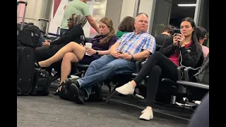 CANDID AIRLINES CROSSED LEGS Phosedelight