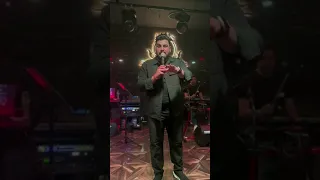 انه كشخه تكشخ بيه غير انه ابن الابيه حسين الغزال 