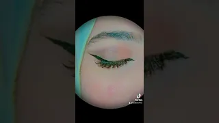 وقالو عليكي ان انتي عنيكي قاسيه ومفيش فيها مكان  وقالو عليكي ان انتي عنيكي قاسيه ومفيش فيها مكان