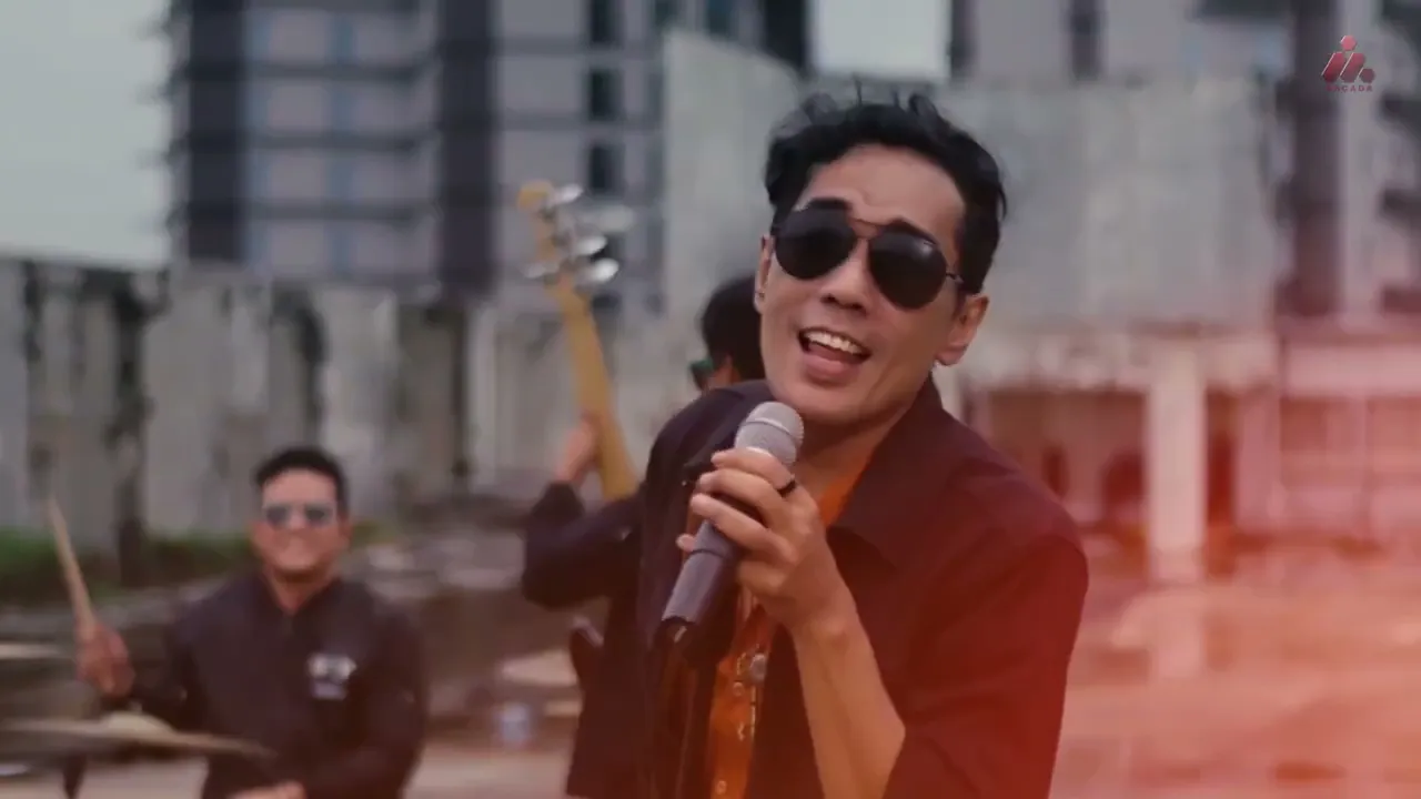 Asbak Band - Kapal Terbang