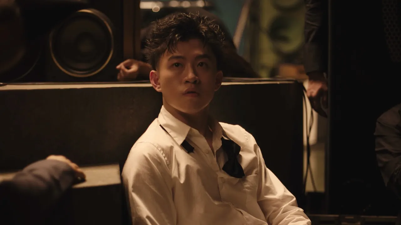 Rich Brian - Butterfly (Official Video) Rich Brian - Butterfly (Official Video)