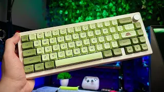 Teclado Custom GMK67 - Com switch Akko
