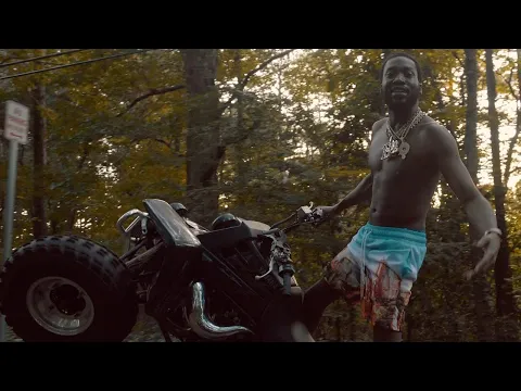 Download MP3 Meek Mill - Pain Away feat. Lil Durk [Official Video]