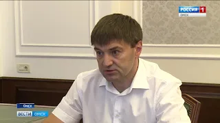 Александр Бурков поручил включить в программу благоустройства территорий сёла в районах области
