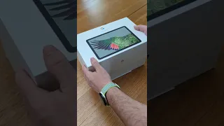 Unboxing the Google Pixel Tablet