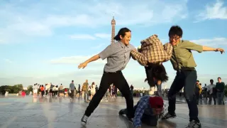 RAB エッフェル塔前でラブライブ OP を踊ってみた高画質 