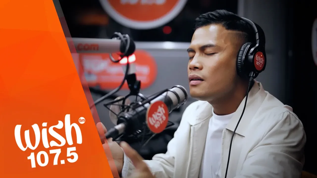 Bugoy Drilon performs "Kailangan Kita" LIVE on Wish 107.5 Bus