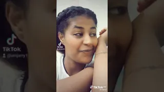 شوفي الزمن يايمه ساقني بعيد خلاص 