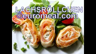 Lachs mit Spinat und Sahne-Sauce 4 Lachsfilet 3 Knoblauchzehen 500 gr Tomaten 125 gr Spinat 100 ml S. 