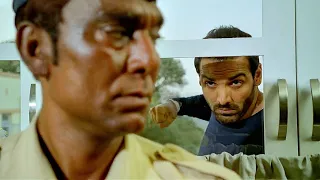 بيخش قسم شرطه ظلم فاكرينه عيل طري مايعرفوش ان اسد مفتري لا هايفرق معا ظابط ولا عسكري 