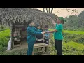 Download Lagu The poor boy could not find the old woman after a trip to harvest vegetables sold at the market