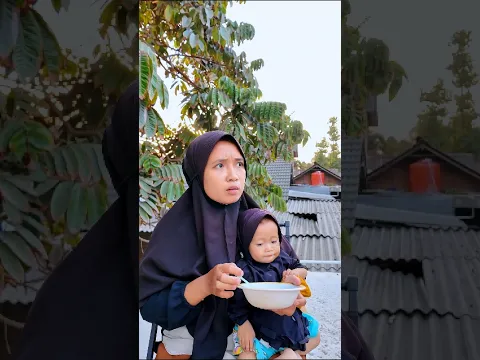 Lagi Suapin Qania Tiba Tiba Ada Suara Aneh ⁉️ #shorts