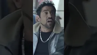 ايه ياعم انت مركب سماعات جديدة وجاي تجربها علينا دندنها