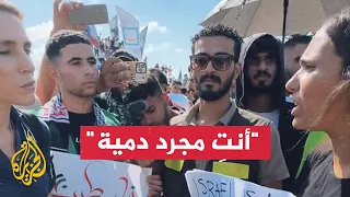 ناشطة مصرية لمراسلة سي إن إن أنت مجرد دمية 