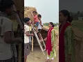 Download Lagu Ladki fas gayi jhopdi ke upar | VKV Productions