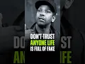 Download Lagu Vertrouw niemand, het leven zit vol nepnieuws 💯 - Denzel Washington #shorts #denzelwashington #qu...