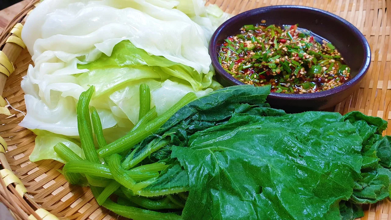 호박잎 양배추 쌈과 양념장