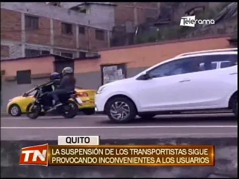 La suspensión de los transportistas sigue provocando inconvenientes a los usuarios