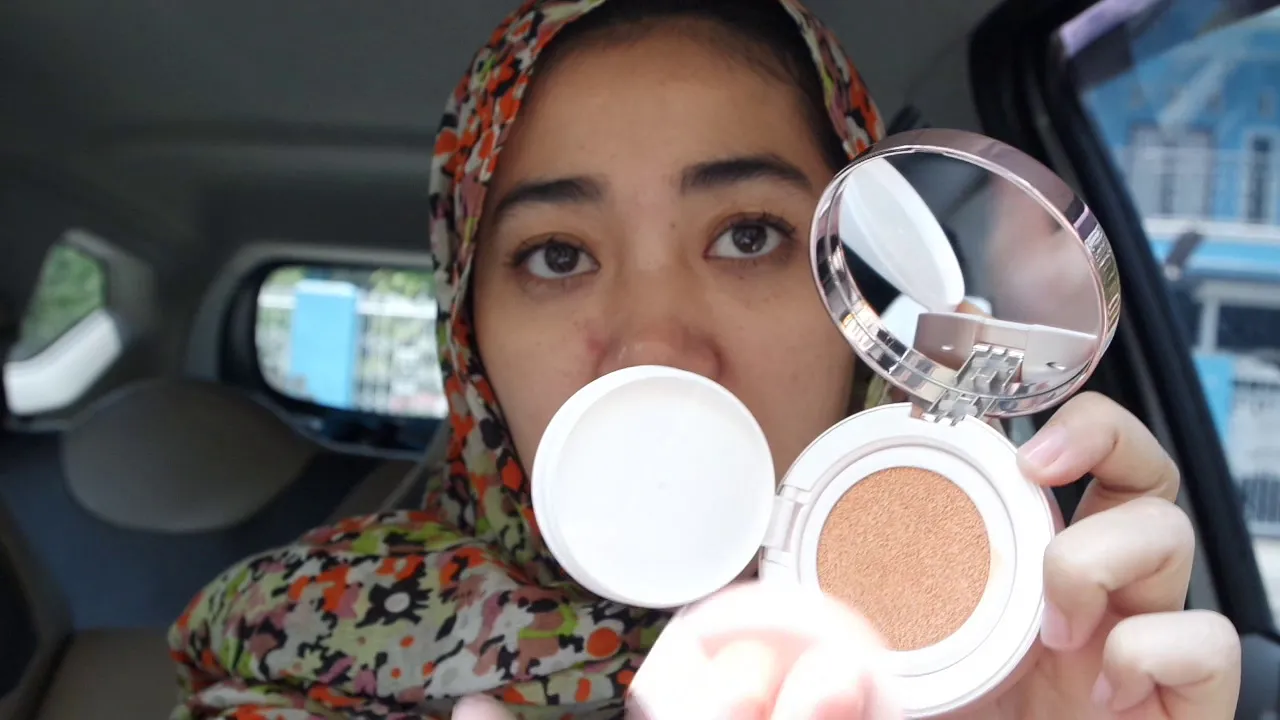 REVIEW: Laneige BB Cushion VS Maybelline Super BB Cushion on ASIAN SKIN. 