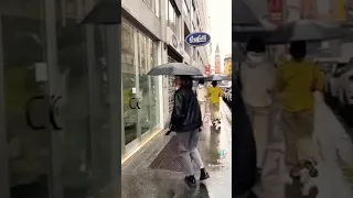 تيك توك ياسو تمشي تحت المطر 