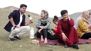 Hamayon Afghan With Sonia Sultani In Shadian Plain همايون افغان با سونيا سلطانی در دشت شادیان 