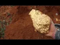 Lagu Australian gold prospectors use mining tools to unearth large gold nuggets worth millions