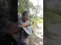 Download Lagu Sedih 😢, Seorang Kake Pengamen Tunanetra Jalanan Menyanyikan Lagu Batak Songon Simardan