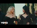 Download Lagu Sabrina Carpenter - Taste (Official Video)