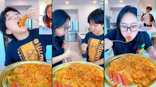 Our favorite food🥰