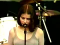 Download Lagu [4K Upscaled] Mazzy Star - Fade Into You (Live 1994)