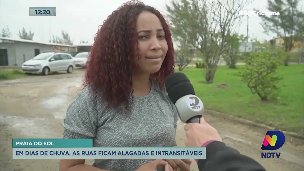 Ruas da Praia do Sol, em Laguna, sofrem com alagamentos