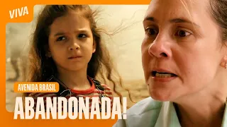 maldosa carminha joga rita no lix o avenida brasil cenas marcantes