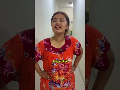 Aneh banget si bapak?!