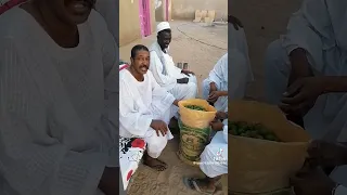 عبدالهادي السليم قبل يتوفى بكم يوم اسمعو عمل شنو وقال شنو دعواتكم ليه وربنا يرحمو ان شاء الله ويغفر 