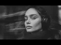 Download Lagu Rainshow - Listen (Extended Mix)
