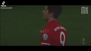 هنا ساسكت قليلا احتراما وتقديرا لهذا الكبير 