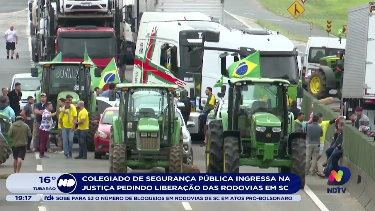 Ministério Público Federal dá prazo de 24h para PRF agir diante do bloqueio das rodovias