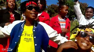 rs family waimba mama mdogo kwa pamoja