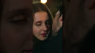 لدي الكثير من القبل لأعطيك إياها اتصل بمدير أعمالي Shorts 