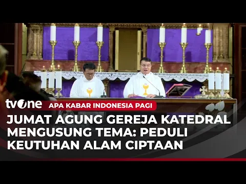 Suasana Khidmat Perayaan Jumat Agung di Gereja Katedral