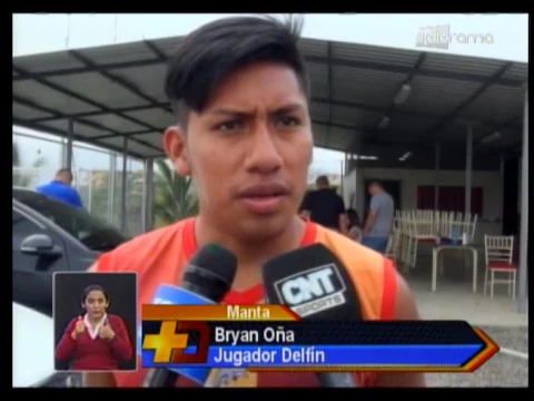Delfín visita a Fuerza Amarilla en estadio 9 de Mayo