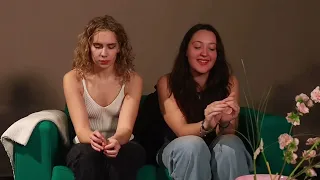 Tras el sofá- cortometraje