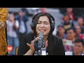 Aegis performs "Basang Basa Sa Ulan" LIVE on Wish 107.5 Bus